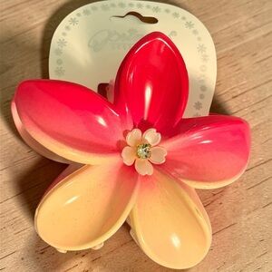 Floral Gradient Hair Claw Clip - Pink to Cream Flower Accessory